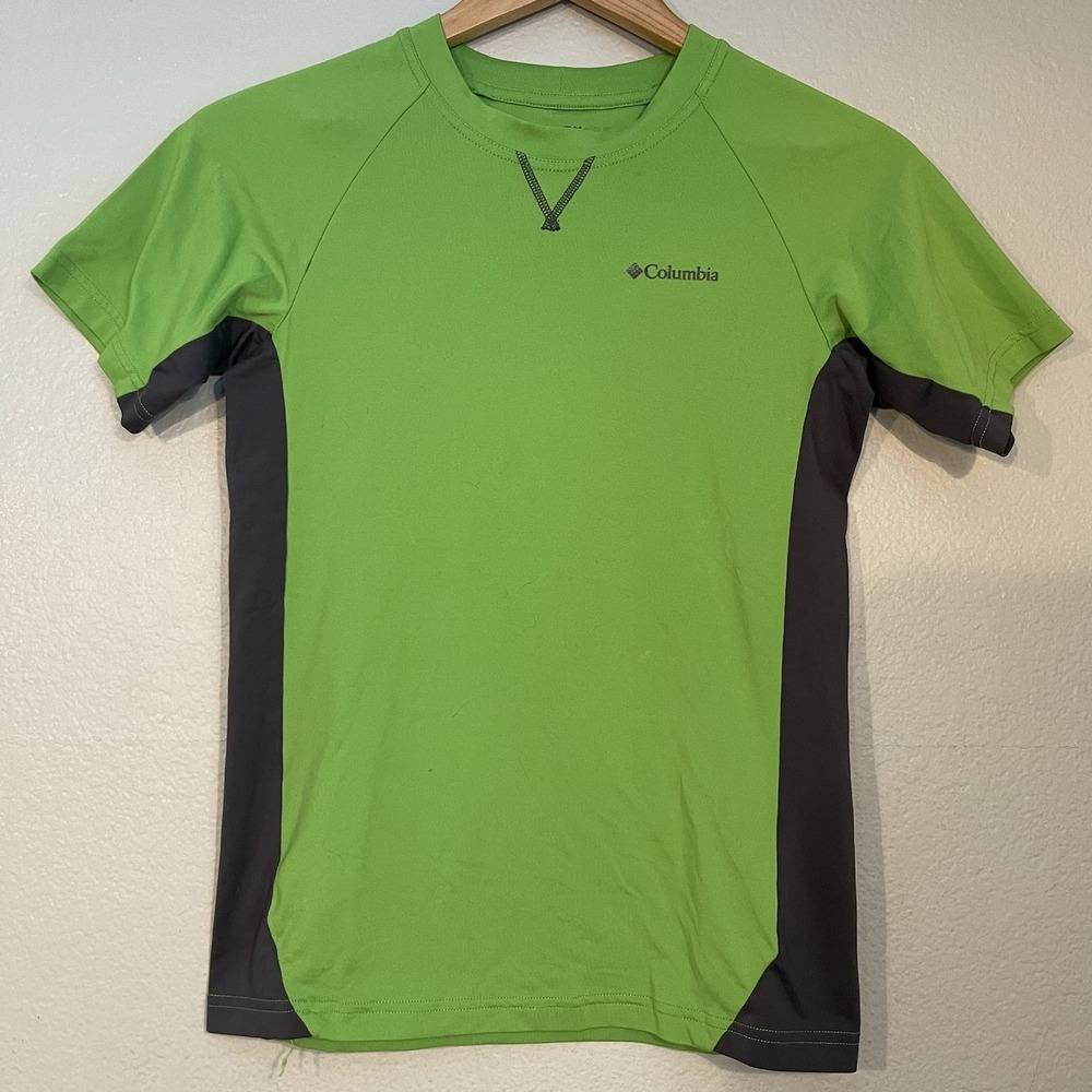 Columbia Boy's Large Omni Shade Sun Protection Short Sleeve Green Shirt Outdoor